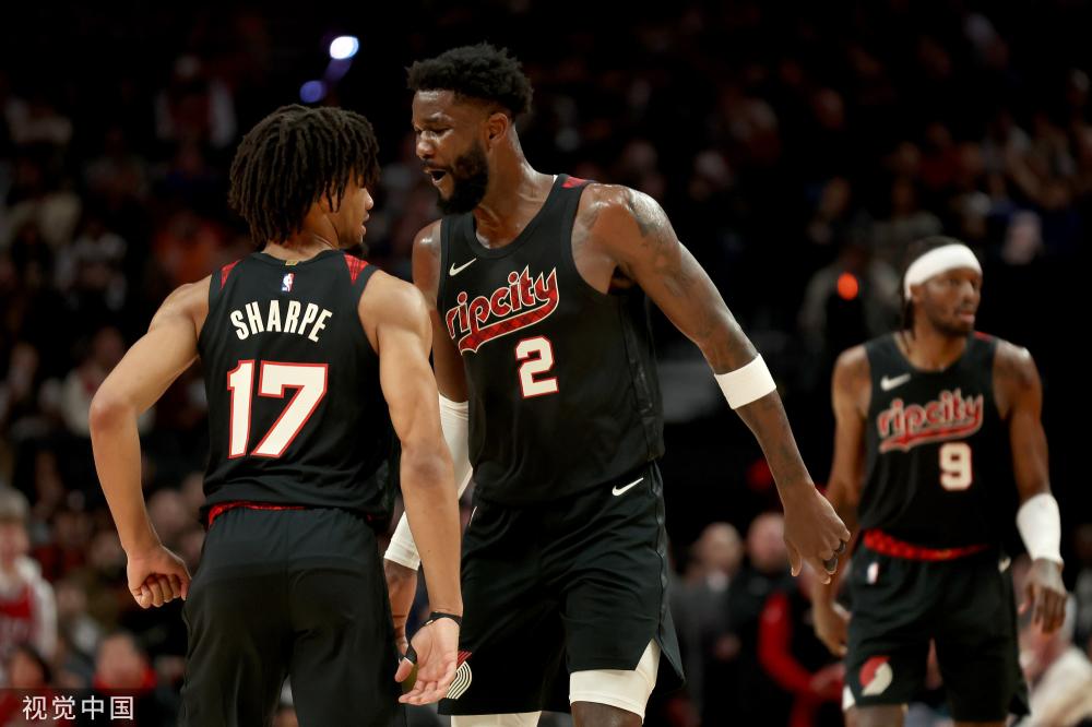 他随队赢得 他随队赢得