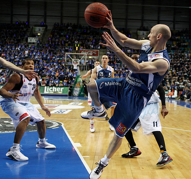 同时也让球 同时也让球