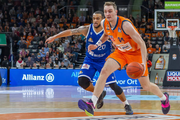 4席的预测 4席的预测